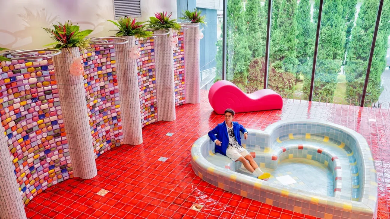 Welcome to Jeremy’s Bathhouse